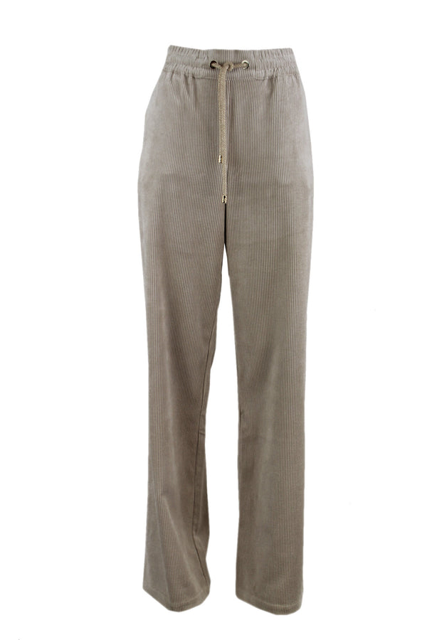 Caroline Biss ribbroek met rechte ruime pijpen.