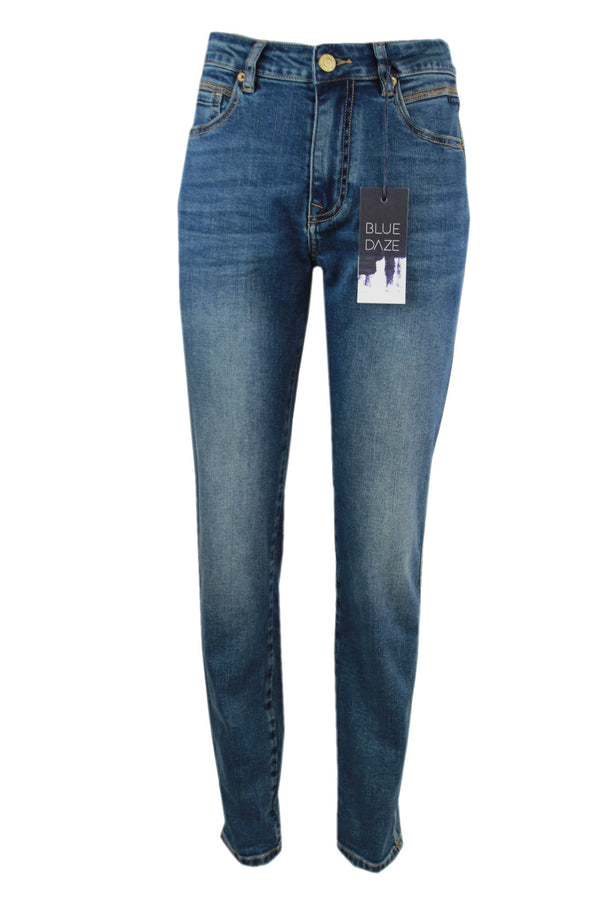 Summum denim met rechte smalle pijpen.