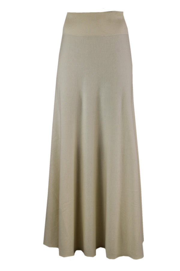 Caroline Biss klokrok met een elastische taille.