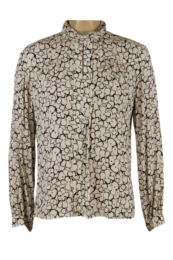 Caroline Biss beige blouse van 100% viscose.