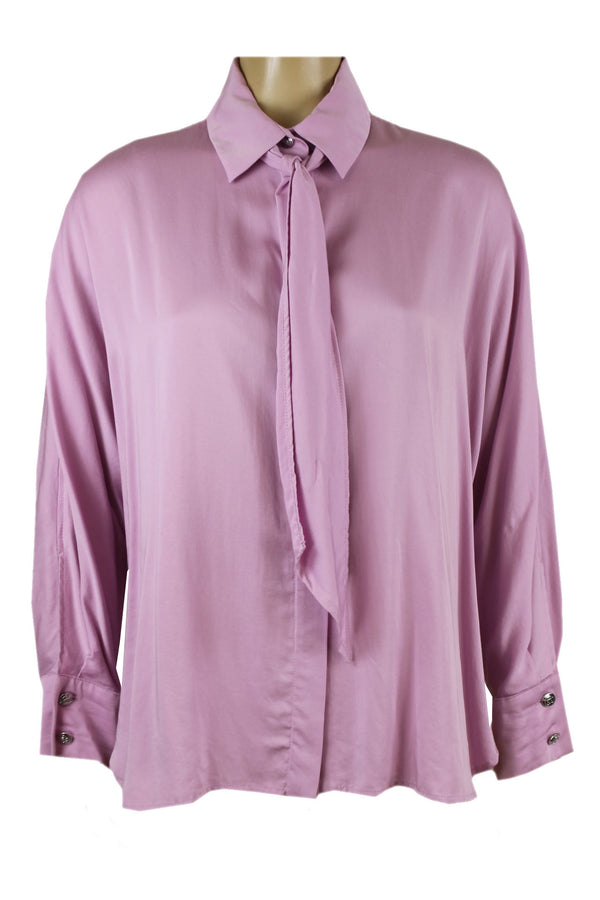 Caroline Biss blouse verkrijgbaar in de kleuren roze en offwhite.
