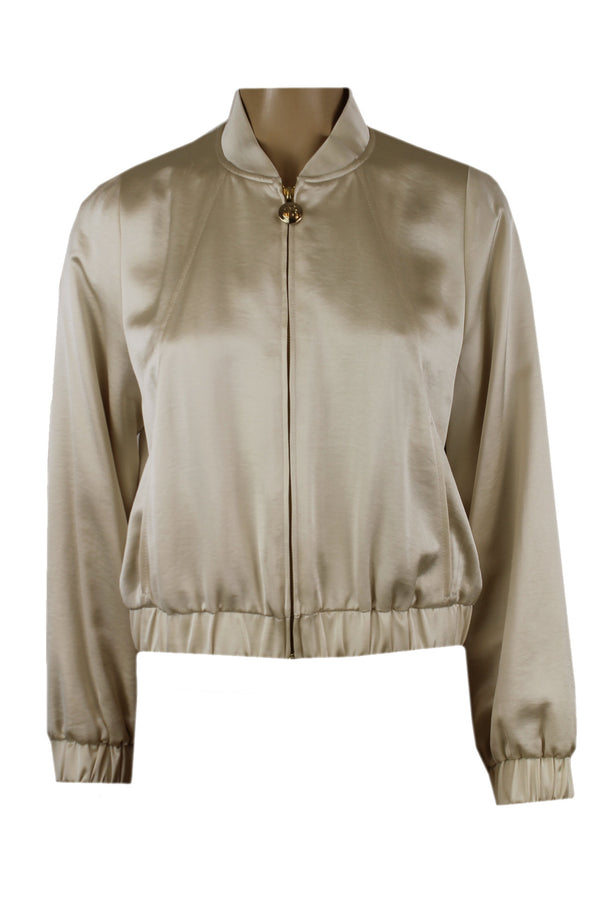 Caroline Biss gevoerde Silky Blouson.