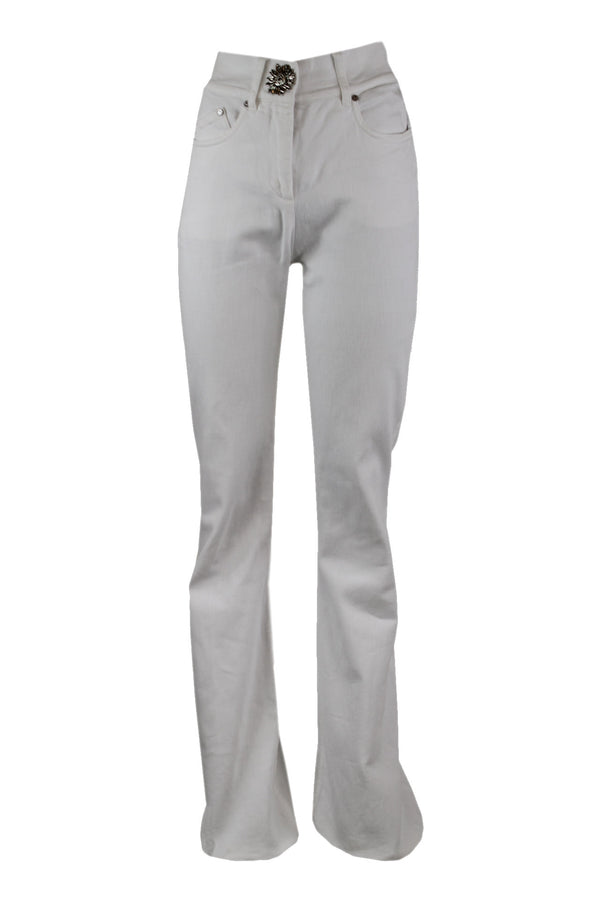 Caroline Biss witte flared broek.
