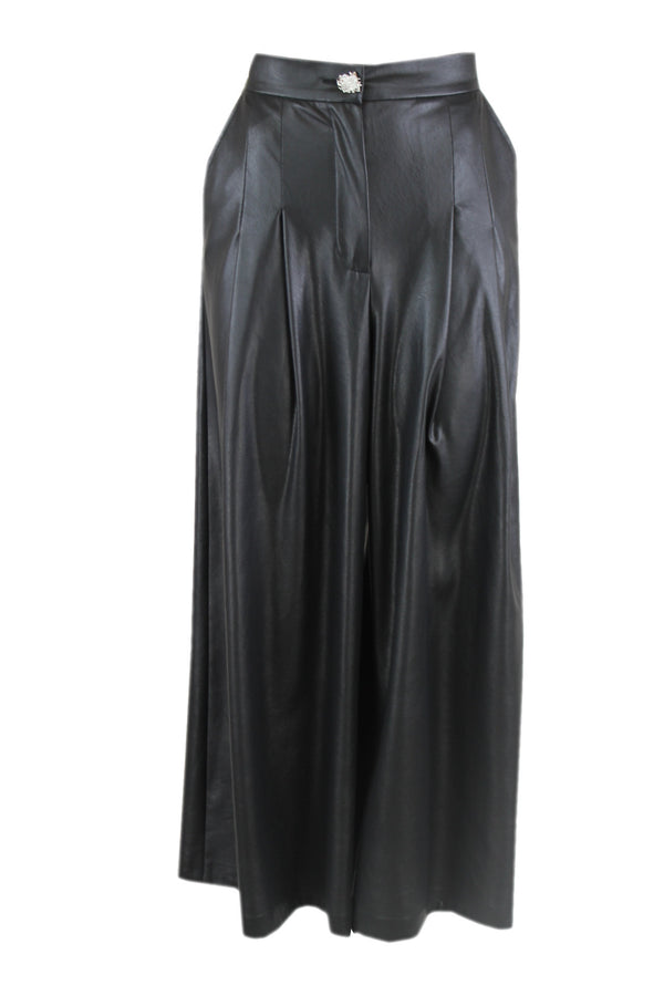 Caroline Biss leatherlook broek verkrijgbaar in de kleuren zwart en roodbruin.
