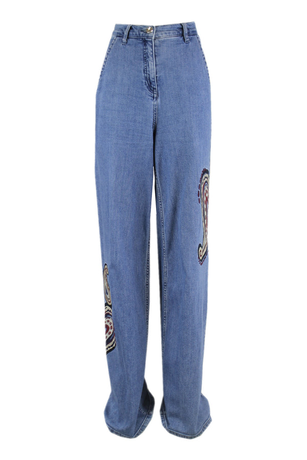 Caroline Biss denim met geborduurde prints.