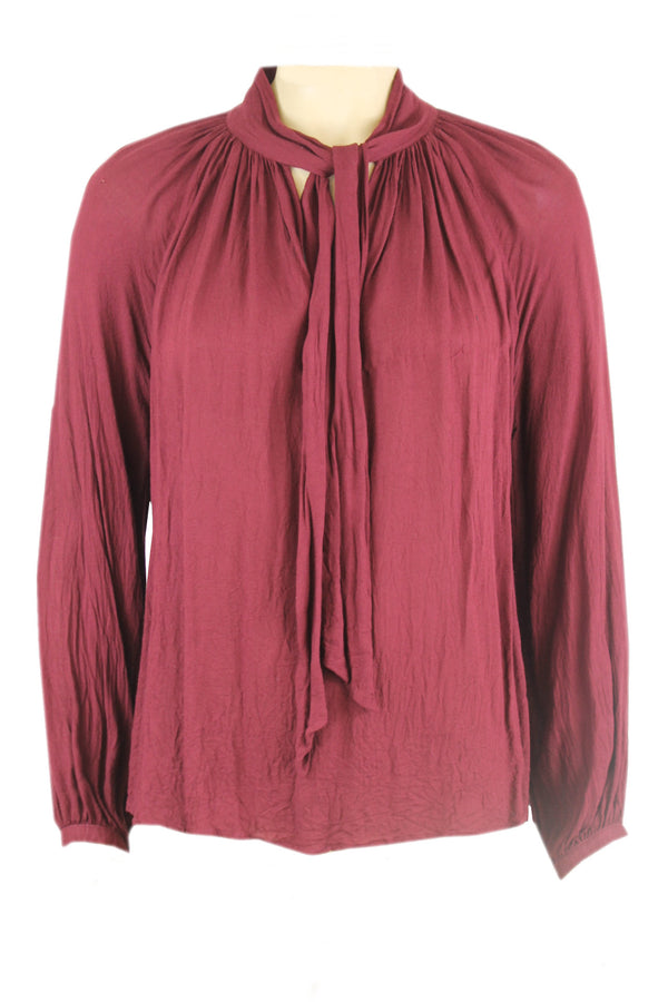 Caroline Biss blouse van 100% viscose.