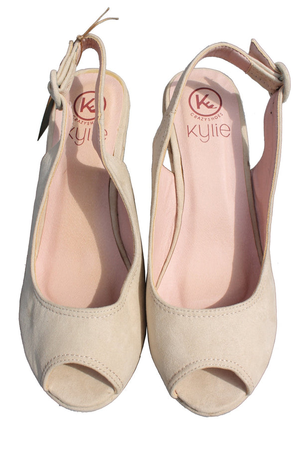 Kylie Crazy Shoes met een sleehak.